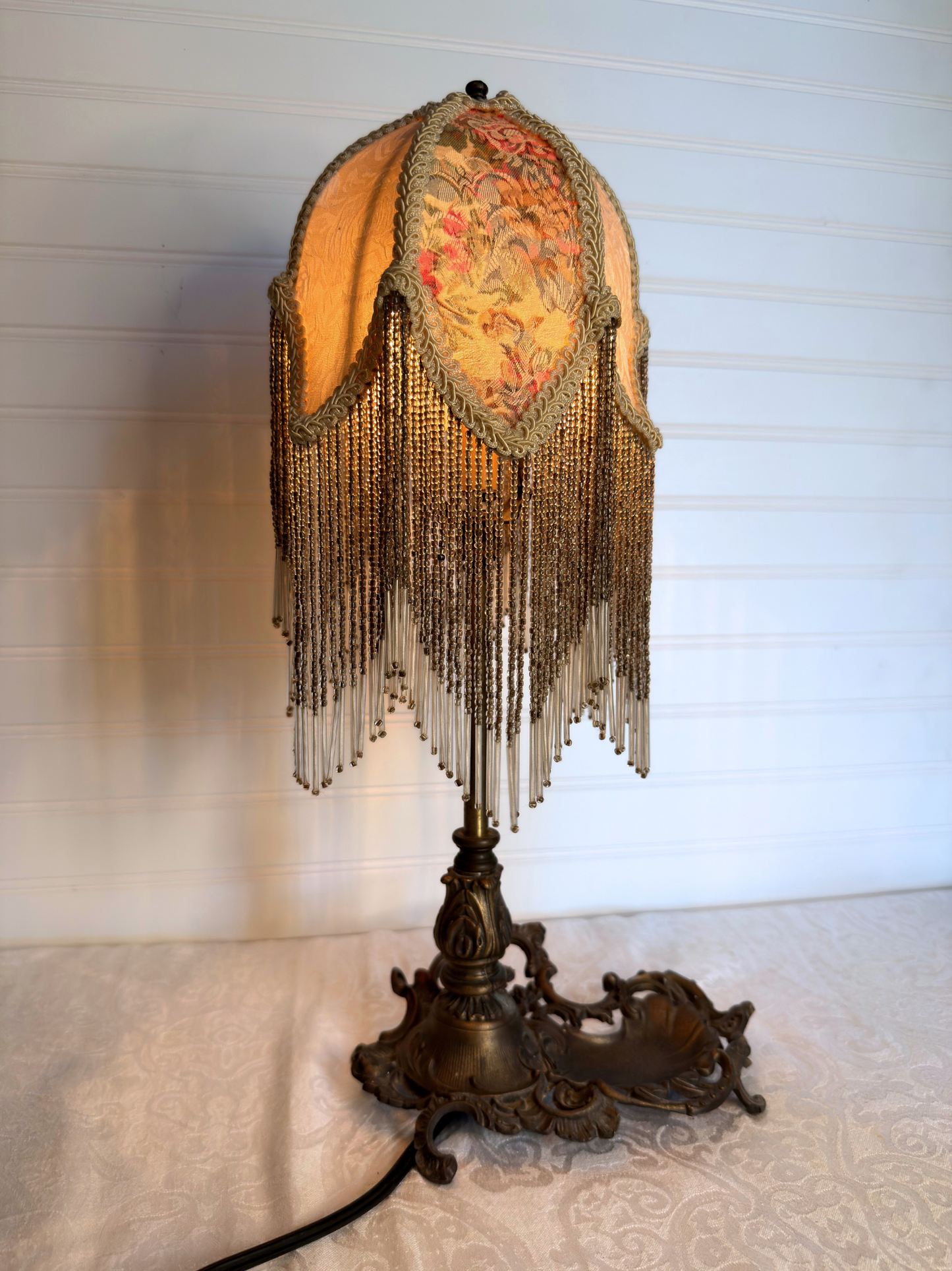 Victorian Meyda Tiffany Tulip Lamp