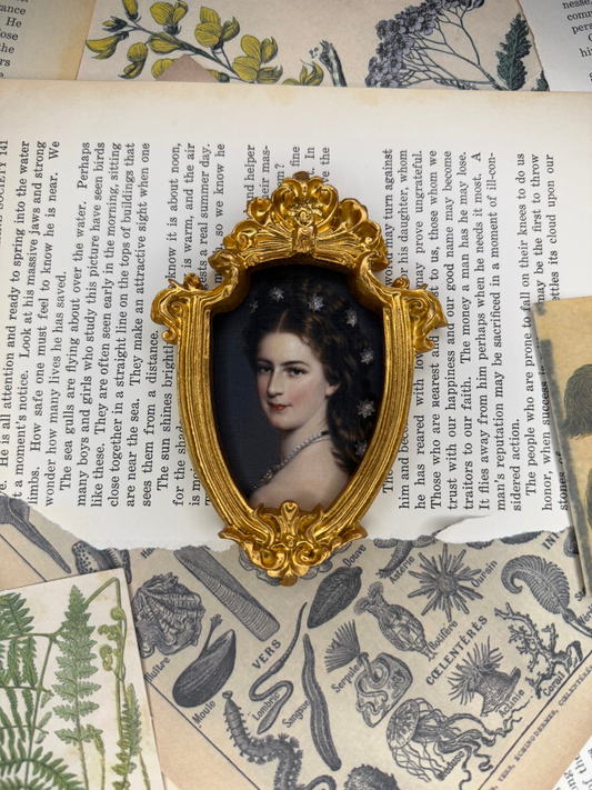 Small Empress Sisi Magnet