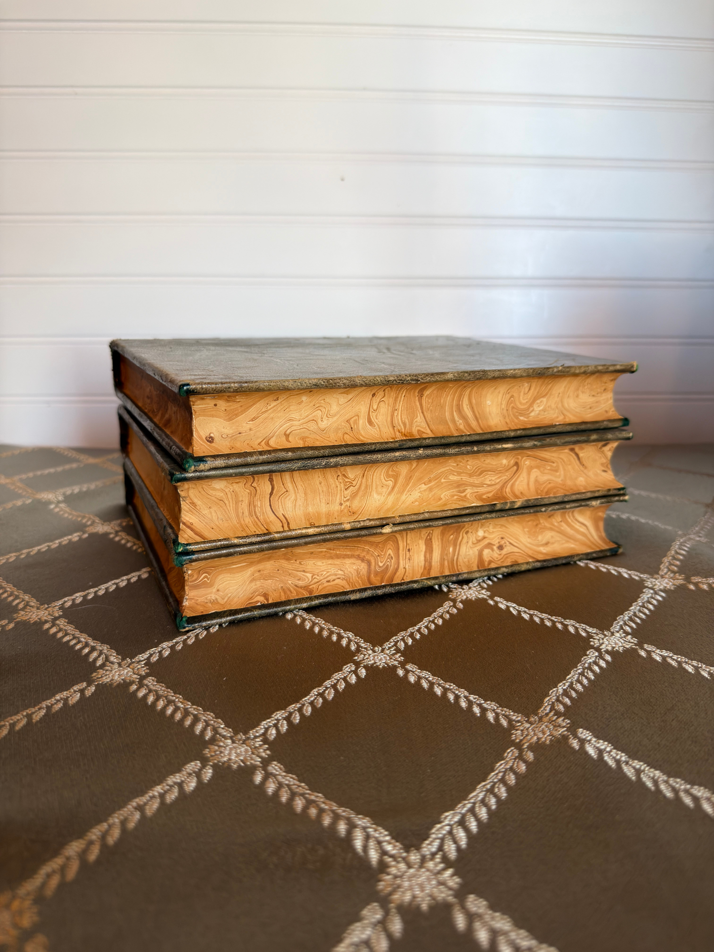 Shakespeare Stacked Leather Books Box