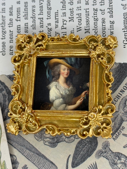 Mini Marie Antoinette Magnet